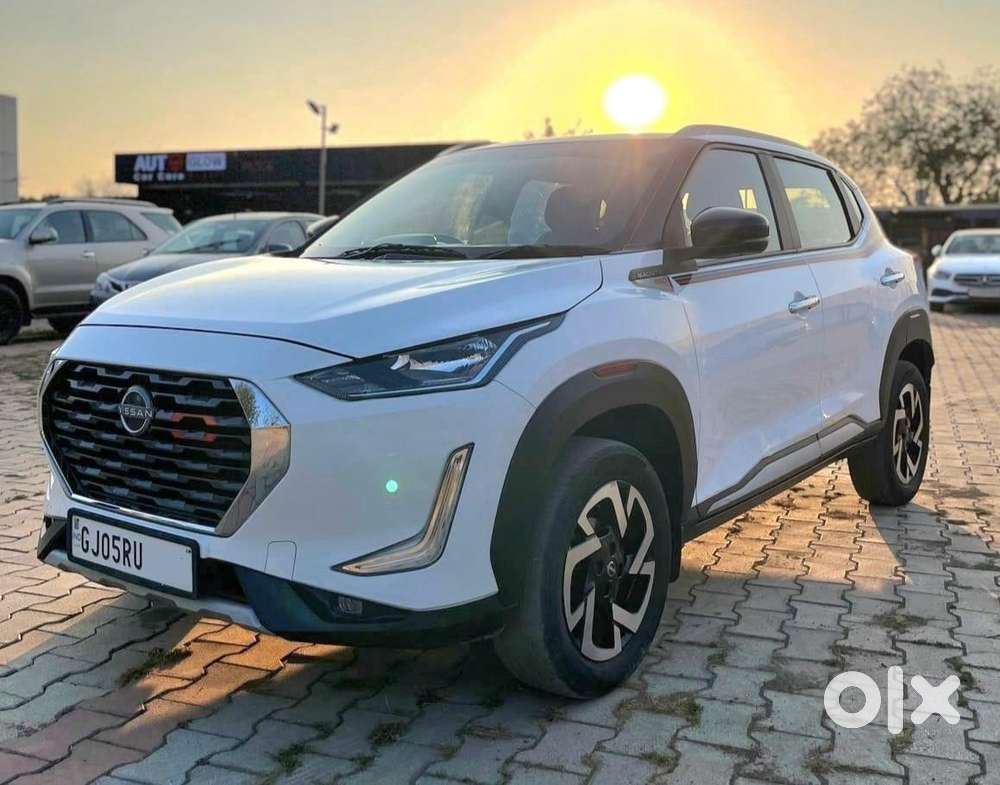 Nissan Magnite 1.0 Xv, 2023, Petrol