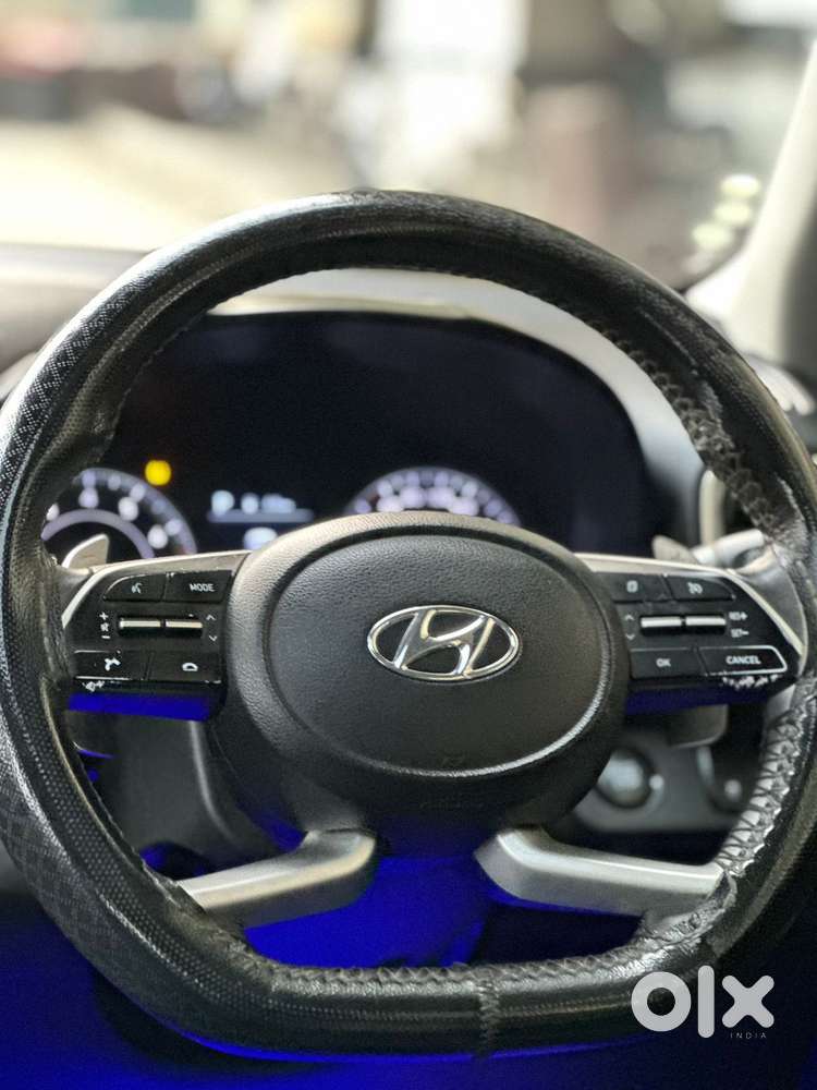 Hyundai Venue Sx+ At, 2022, Petrol