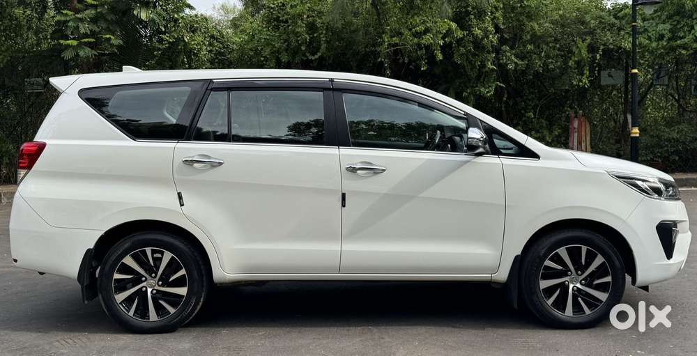 Toyota Innova Crysta [2020-ongoing] 2.4 Zx At 7 Str, 2022, Diesel