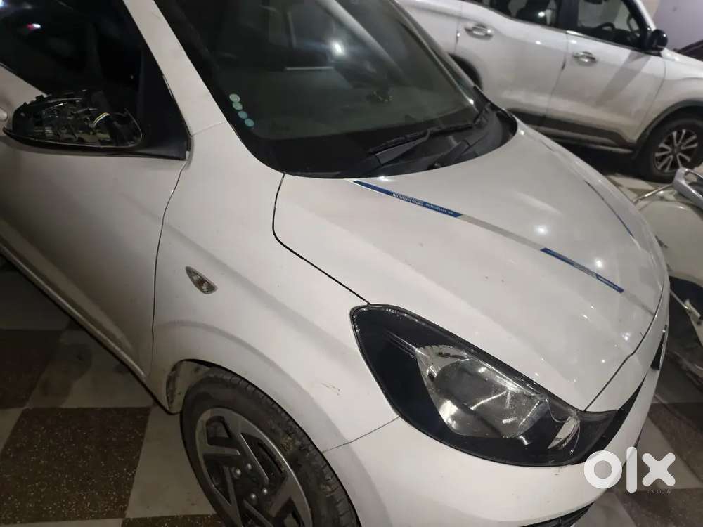 Hyundai Aura 2025 Cng & Hybrids 11657 Km Driven(yellow Plate Up60)