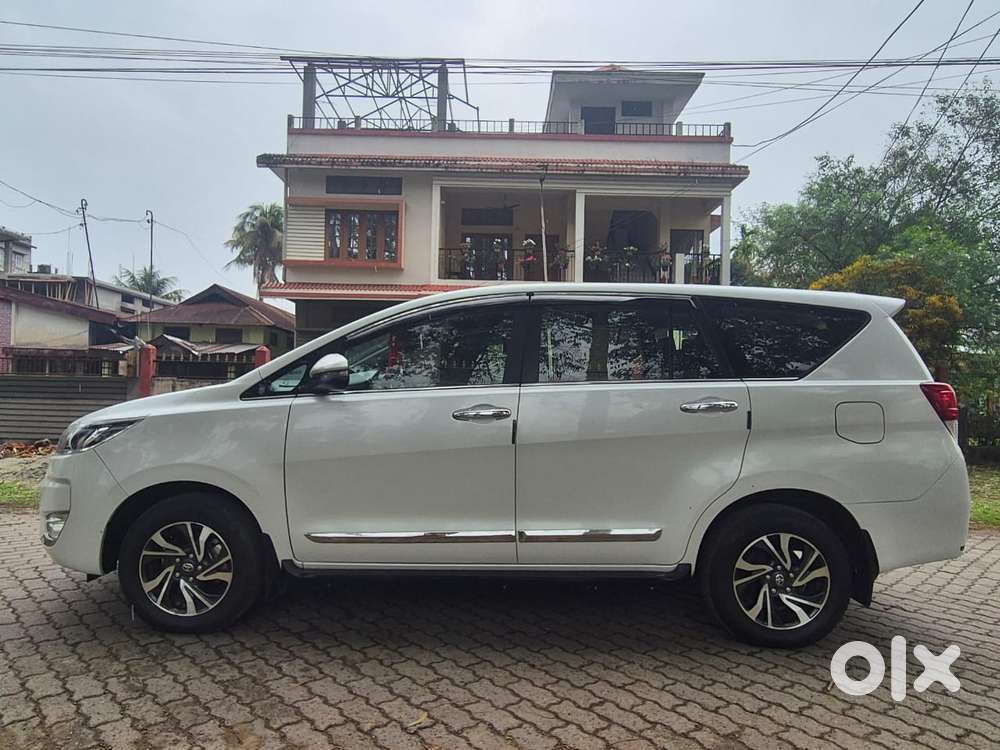 Toyota Innova Crysta 2.4 V, 2023, Diesel