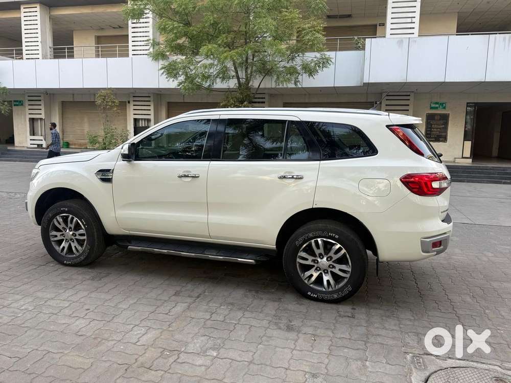 Ford Endeavour 3.2 Titanium 4x4 At, 2018
