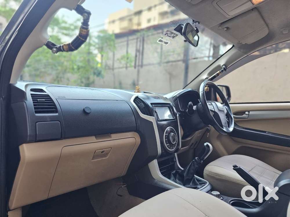 Isuzu D-max V-cross 4x4, 2017, Diesel