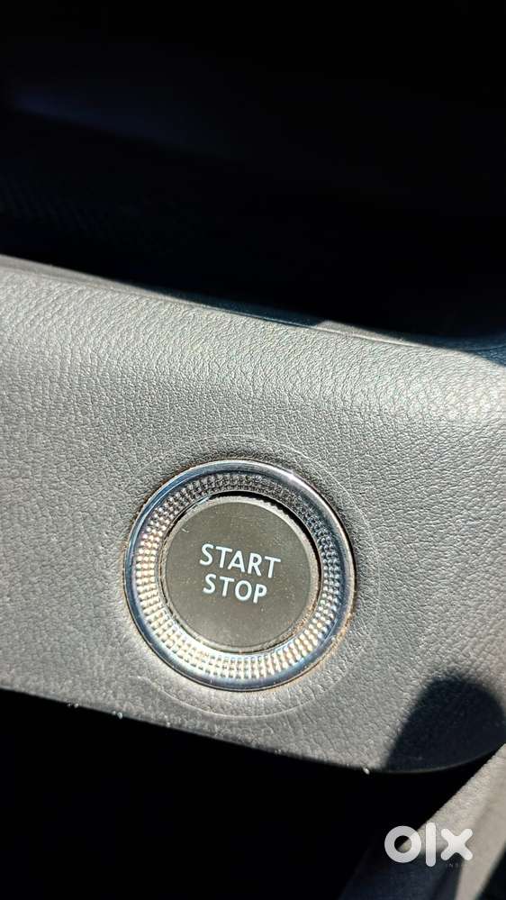 Nissan Magnite 1.0 Xv Premium Turbo Cvt, 2023, Petrol