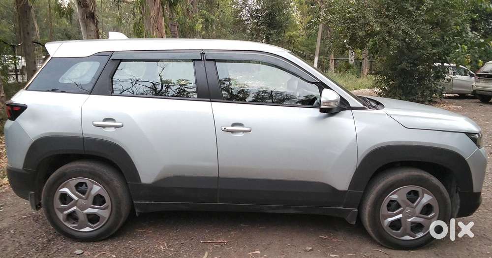 Maruti Suzuki Brezza 1.5 Lxi Smart Hybrid, 2022, Cng & Hybrids