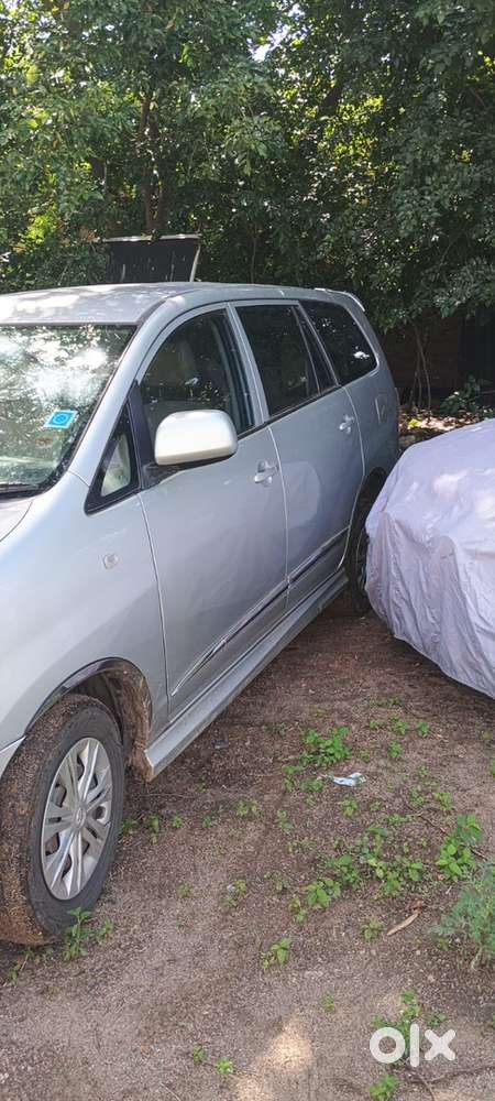 Toyota Innova Diesel 2012