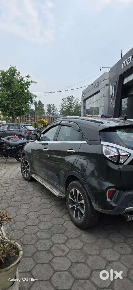 Fully Loaded Tata Nexon Xz+ (o) 2021 – Top Model With Sunroof.