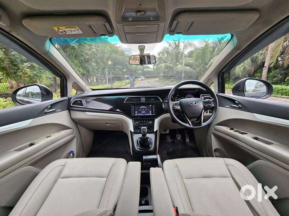 Mahindra Marazzo M8, 2018, Diesel