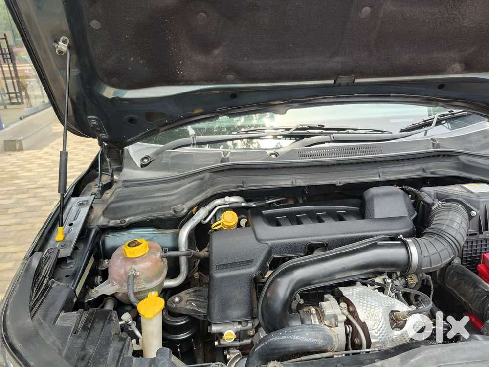 Mahindra Xuv300 W8 Option Diesel, 2021, Diesel