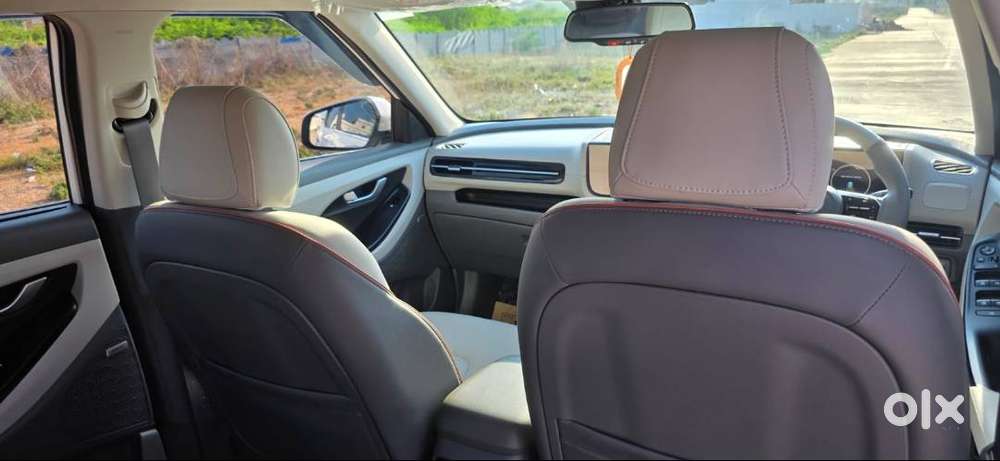 Hyundai Creta Facelift 2024 Top Model Diesel 22600 Km Driven