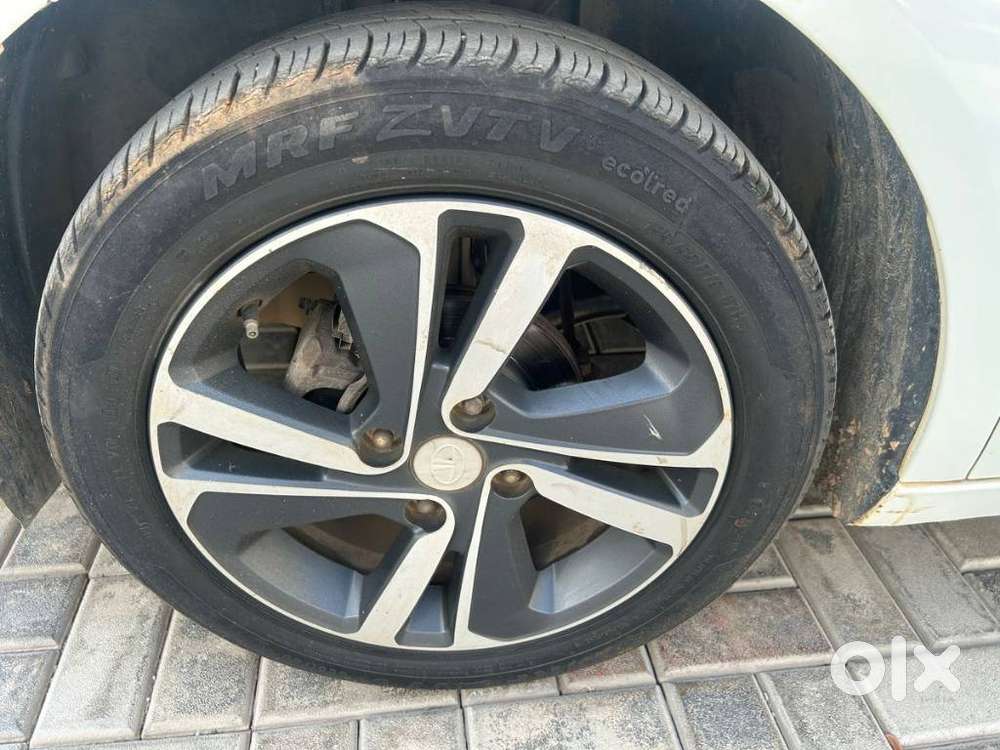 Tata Altroz Xz, 2021, Petrol