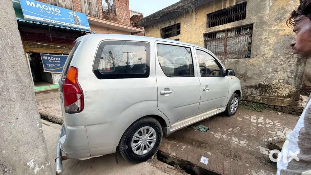 Mahindra Xylo Diesel Automatic 2010 Model