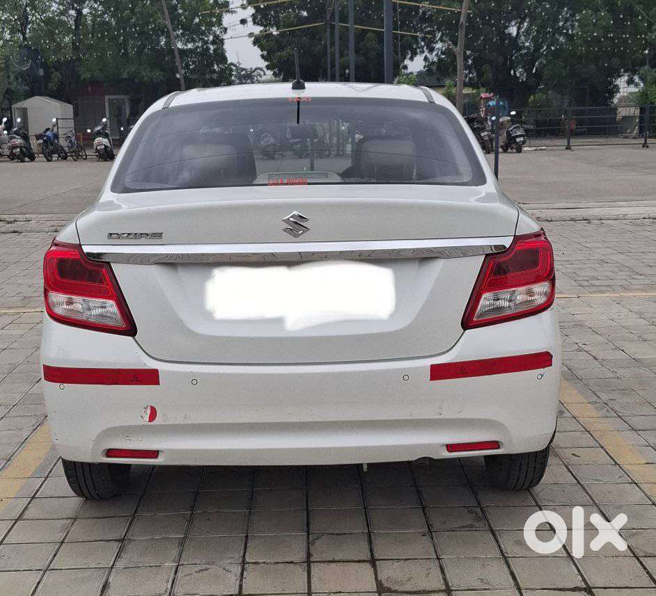 Maruti Suzuki Dzire 1.2 Vxi, 2022, Petrol