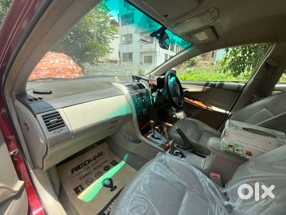 Toyota Corolla Altis 1.8 J At Petrol (2009)