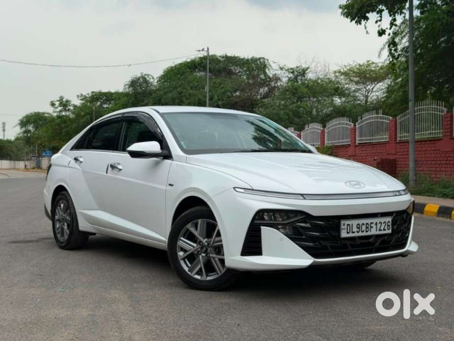Hyundai Verna 1.5 Sx Ivt, 2024, Petrol
