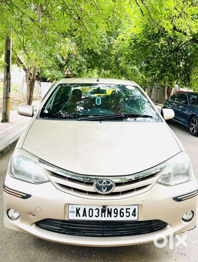 Toyota Etios, 2011, Petrol