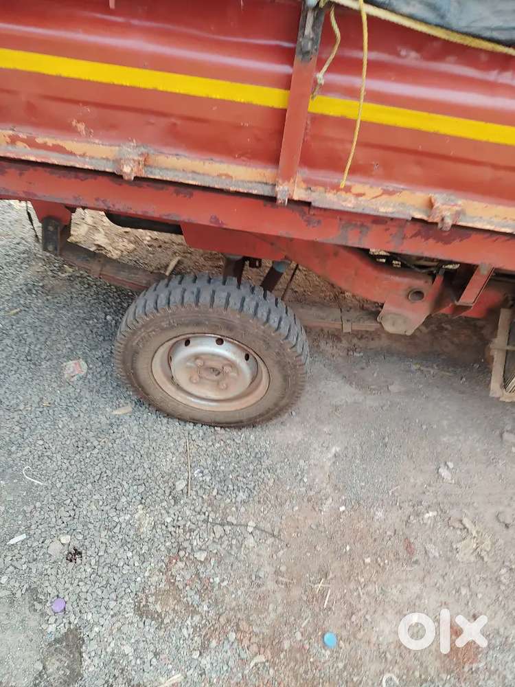 Mahindra Maximo 2012