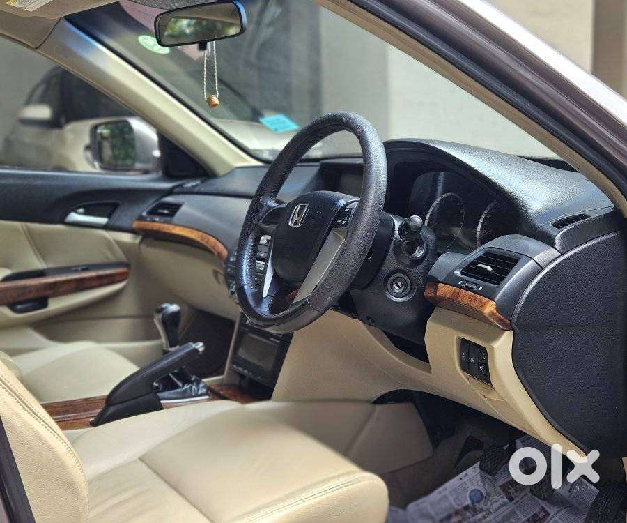 Honda Accord 2.4 Manual, 2012, Petrol