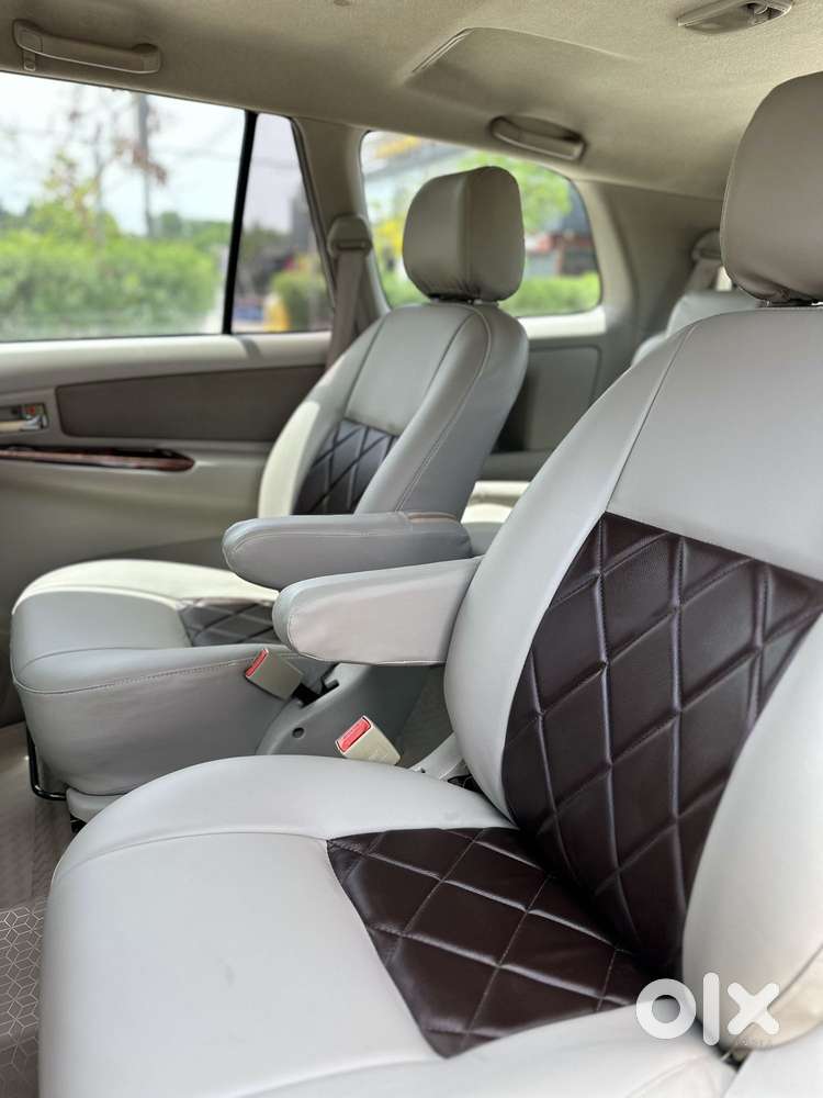 Toyota Innova 2.5 Vx 7 Str Bs-iii, 2012, Diesel