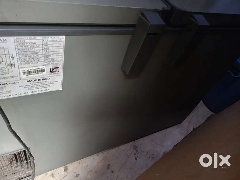 Double door fridge deep freezer