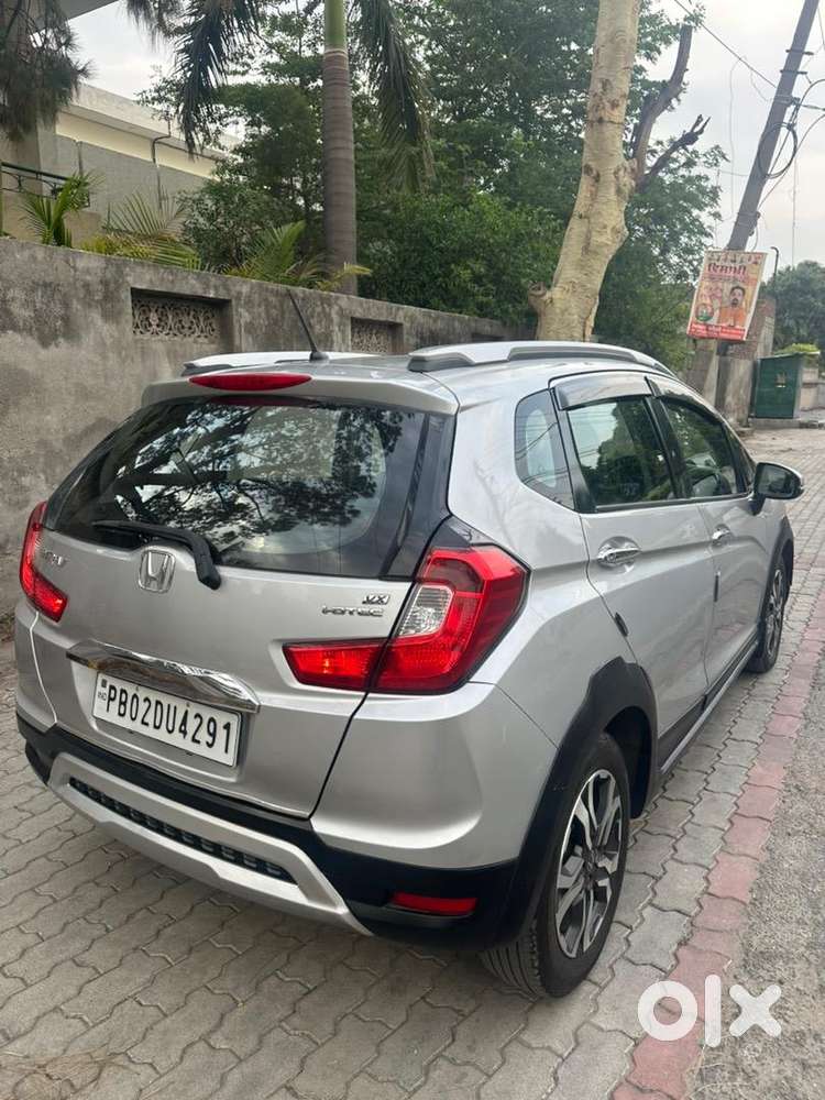 Honda Wrv Vx Sunroof Diesel Car 2019