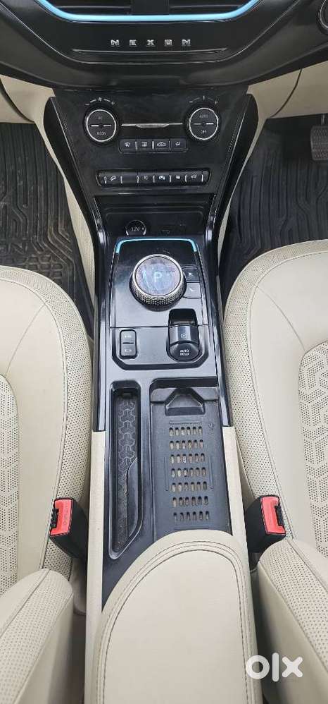 Tata Nexon Ev Max 3.3 Kw Xz Plus Lux Dark Edition, 2023, Electric