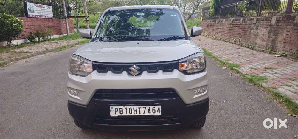 Maruti Suzuki S-presso Vxi Opt, 2022, Petrol