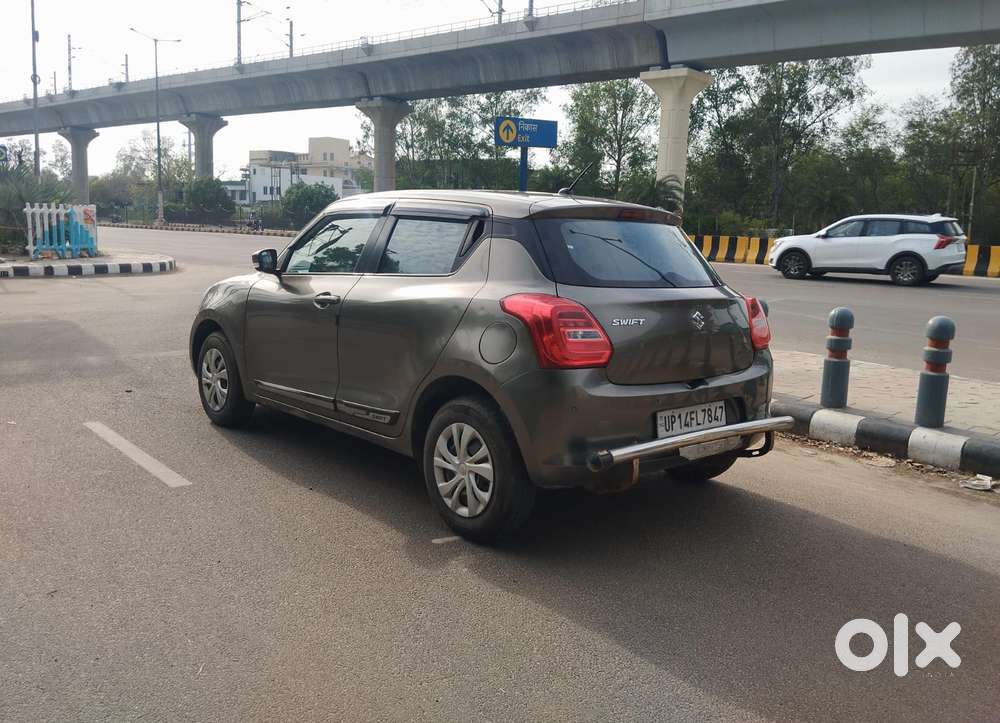 Maruti Suzuki Swift Vxi + Manual, 2023, Petrol