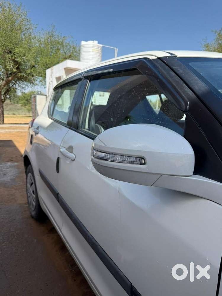 Maruti Suzuki Swift 2017 Diesel 80000 Km Driven