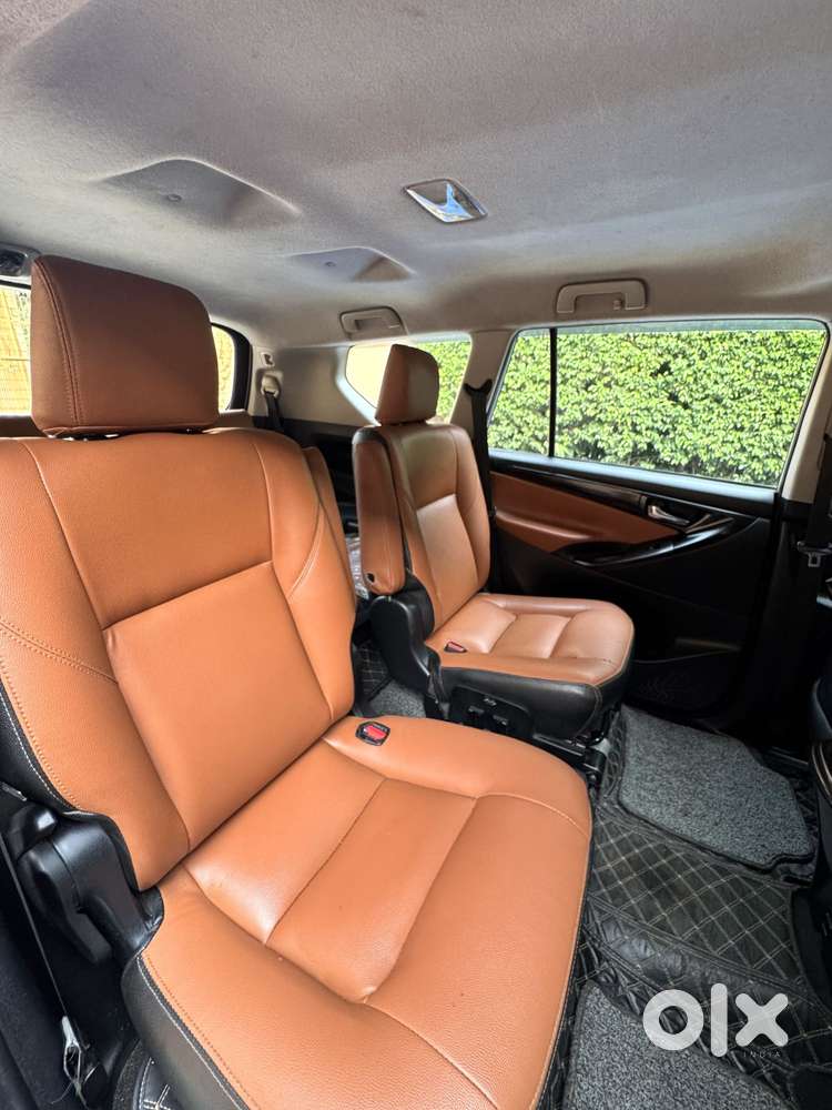 Toyota Innova Crysta 2.8 Gx At 7 Str, 2016, Diesel