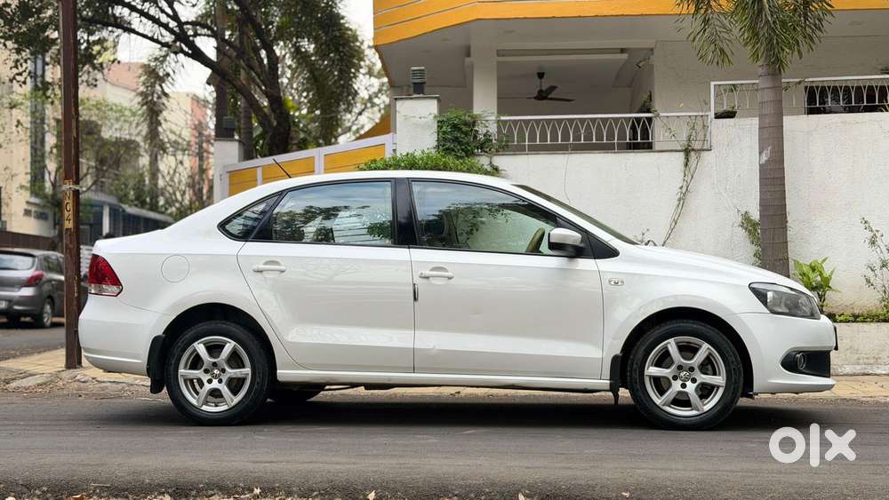 Volkswagen Vento 2010-2013 Petrol Highline, 2013, Petrol