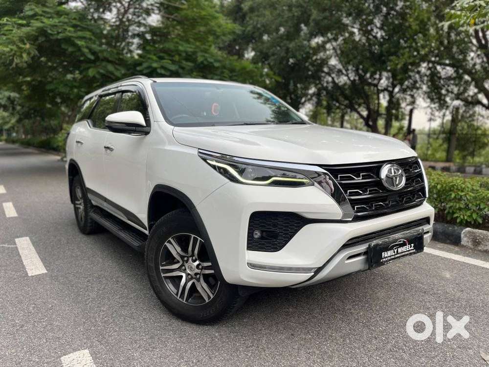 Toyota Fortuner 4x2 At 2.7 Petrol, 2022, Petrol