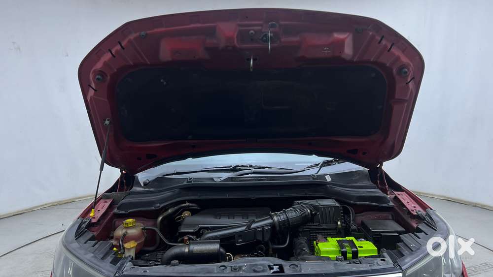 Mahindra Xuv300 W8 Option, 2020, Petrol