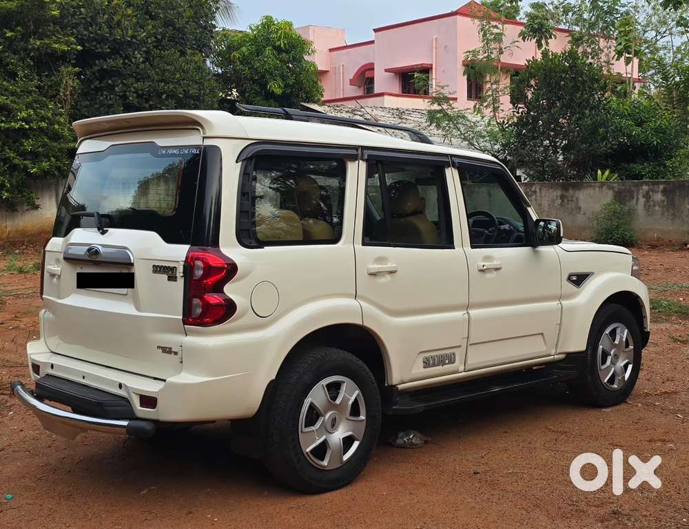 Mahindra Scorpio S Mt 7str, 2021, Petrol