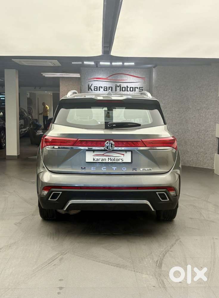 Mg Hector Plus Sharp Pro 1.5 Turbo Petrol Cvt 7 Str, 2023, Petrol