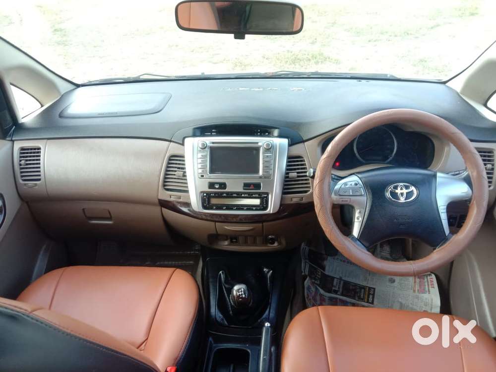 Toyota Innova 2.5 Z 2015