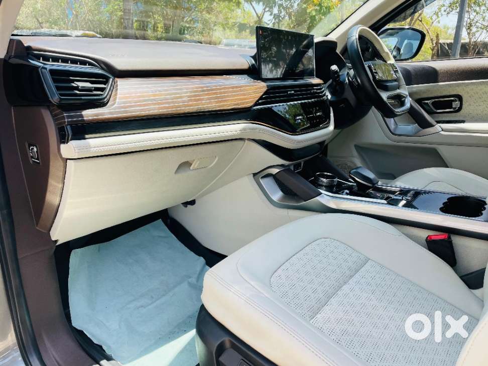 Tata Safari Accomplished Plus Dual Tone At, 2023, Diesel