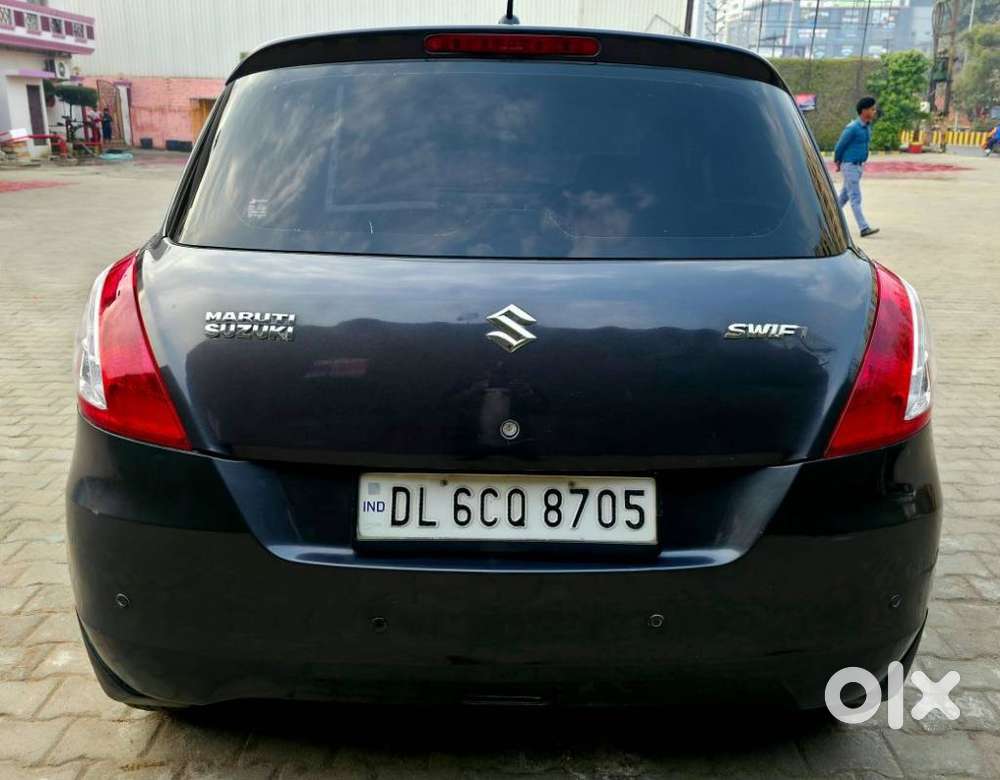 Maruti Suzuki Swift Lxi Option, 2017, Petrol