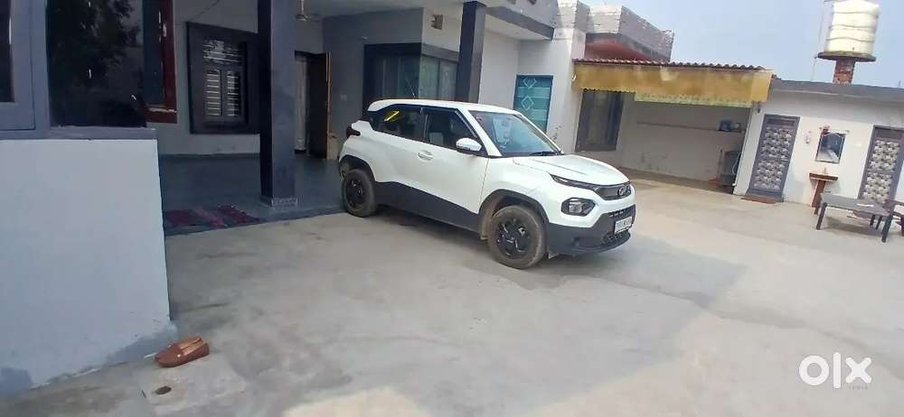 Tata Punch Adventure Amt 2025 Petrol 5000+ Km Driven