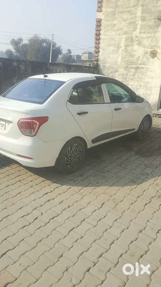 Hyundai Xcent 2016 Cng & Hybrids 120000 Km Driven