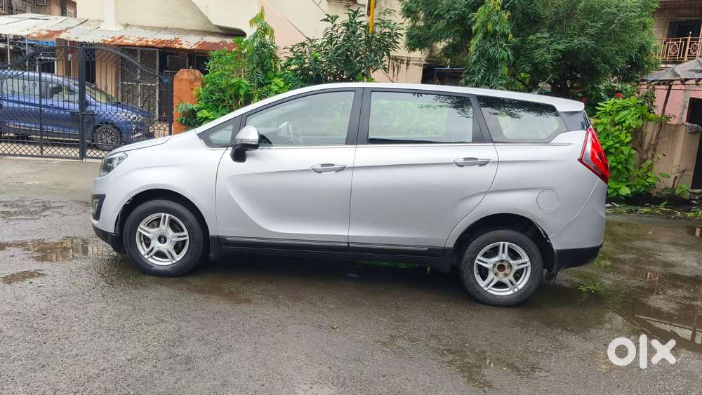 Mahindra Marazzo M6, 2018, Diesel