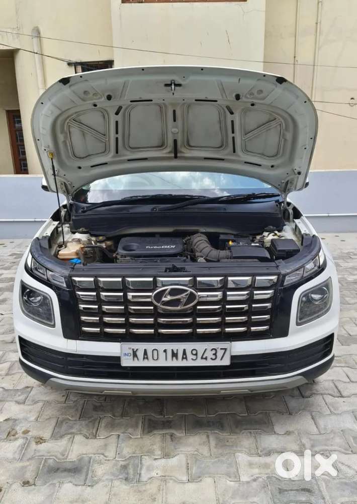 Hyundai Venue 1.0 Sx (o) Turbo Dct, 2023, Petrol