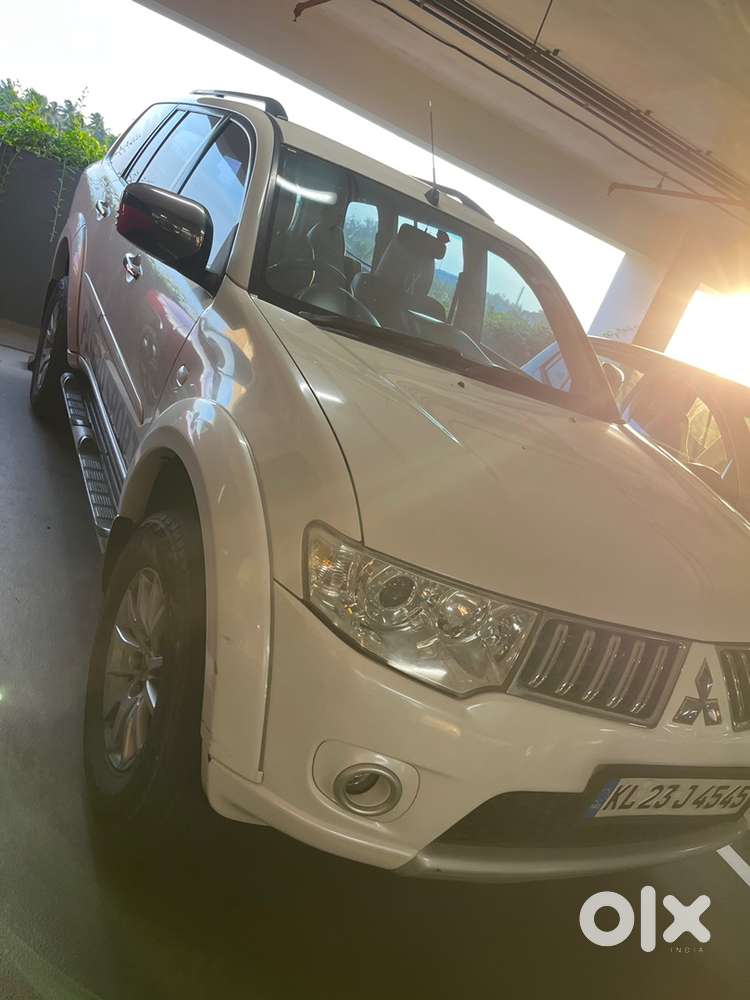 Mitsubishi Pajero Sport 2014 origina kerala single rc owner