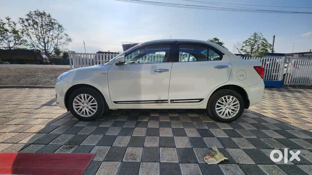 Maruti Suzuki Swift Dzire Amt Zdi, 2017, Diesel