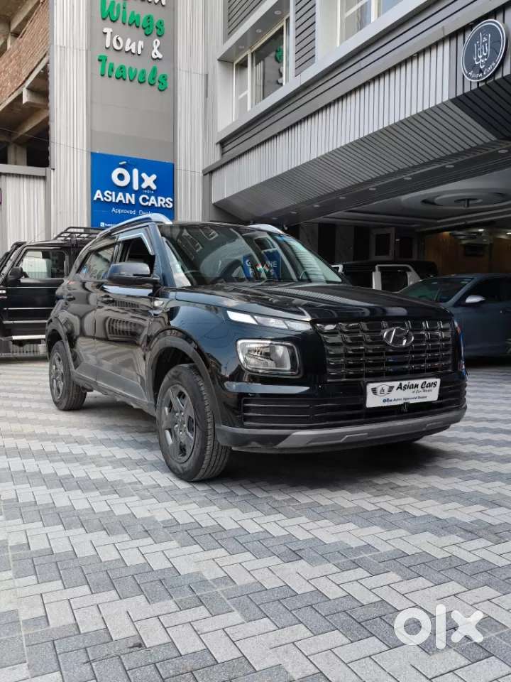 Hyundai Venue S 1.2 Petrol, 2024, Petrol
