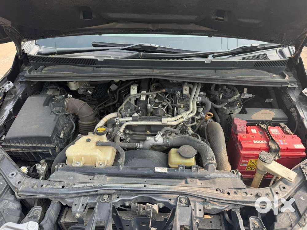 Toyota Innova Crysta 2016 Diesel Well Maintained
