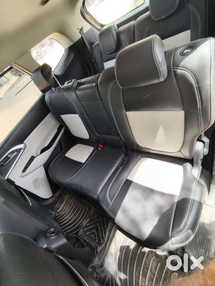 Kia Carens 2024 Petrol 21000 Km Driven