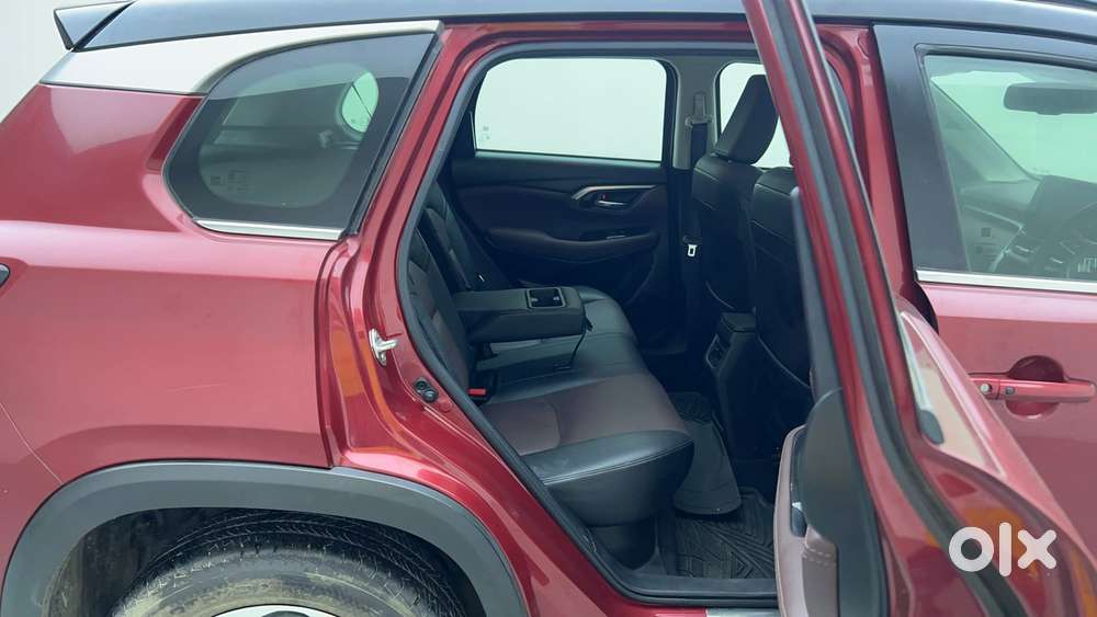 Maruti Suzuki Grand Vitara 1.5 Alpha Smart Hybrid Dual Tone At, 2023..