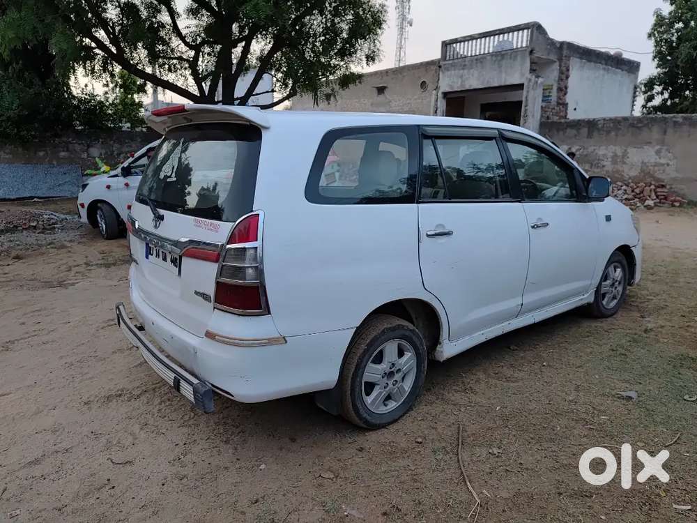 Toyota Innova 2006 Diesel 400000 Km Driven