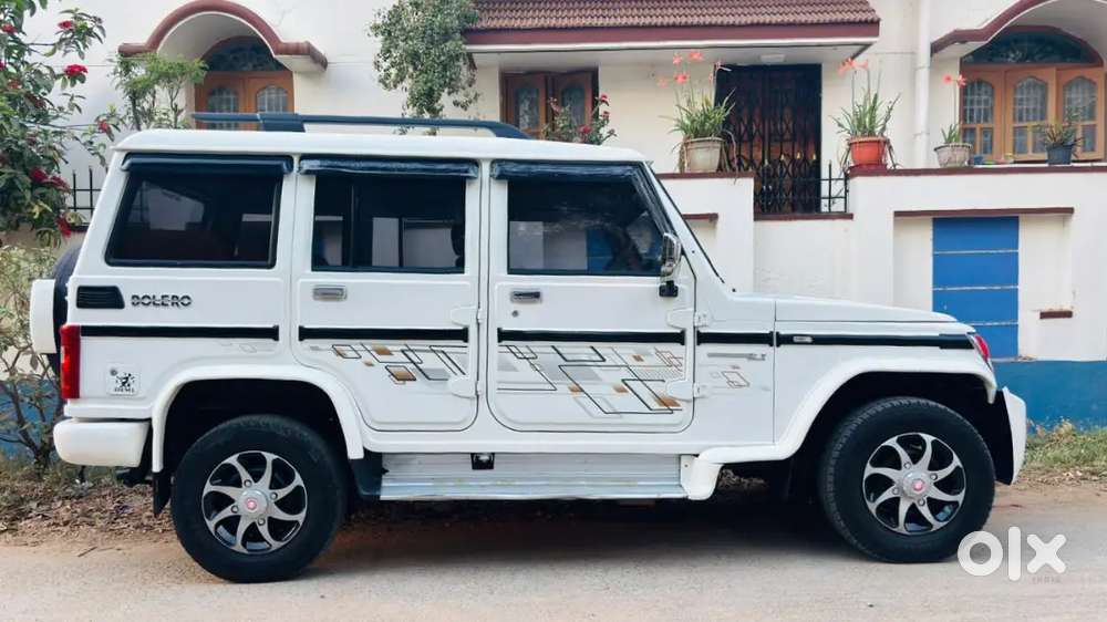Mahindra Bolero Slx 2011
